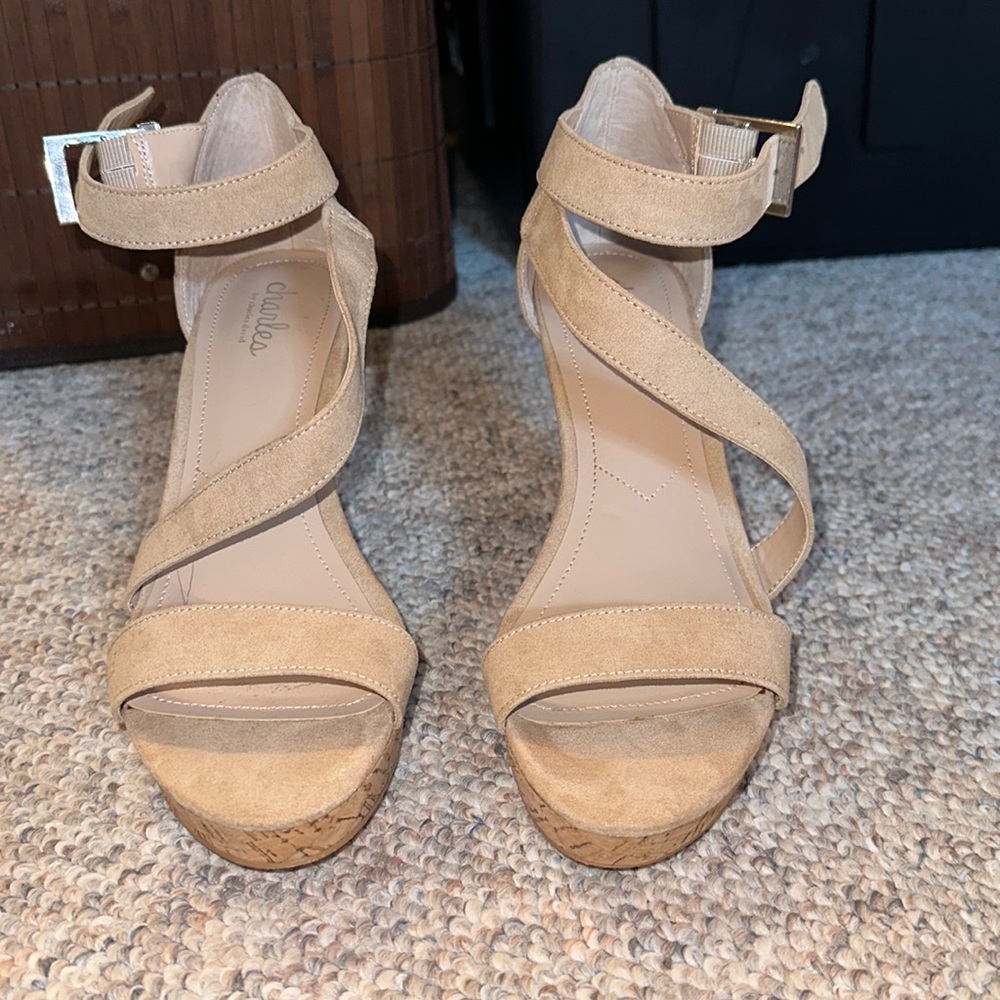 Strappy tan wedges